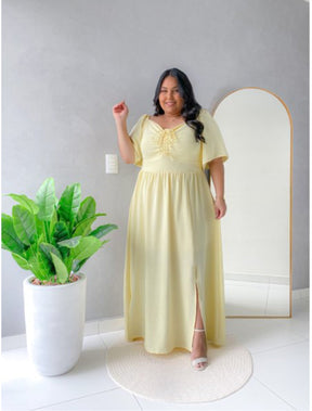 Vestido longo Amarelo Manteiga com regulagem no busto