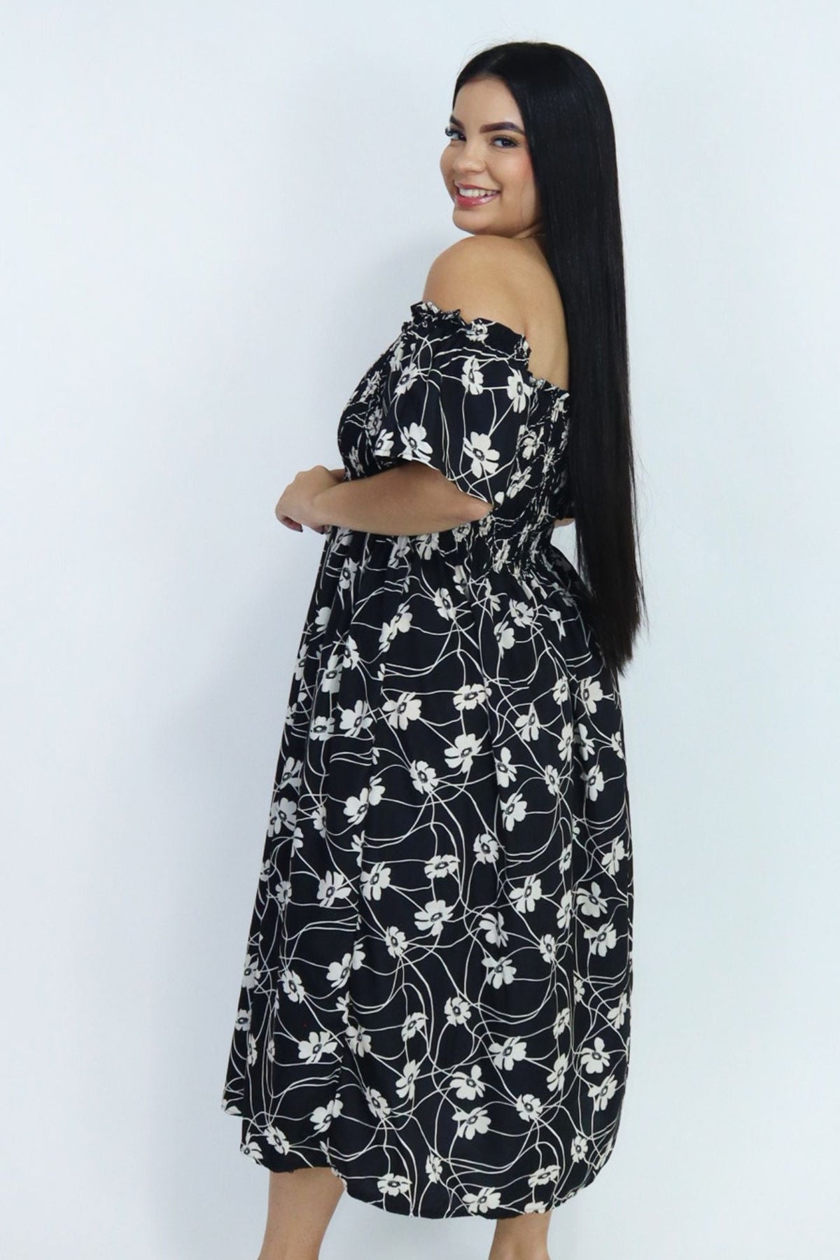 Vestido Midi Estampado Ombro a Ombro com Mangas