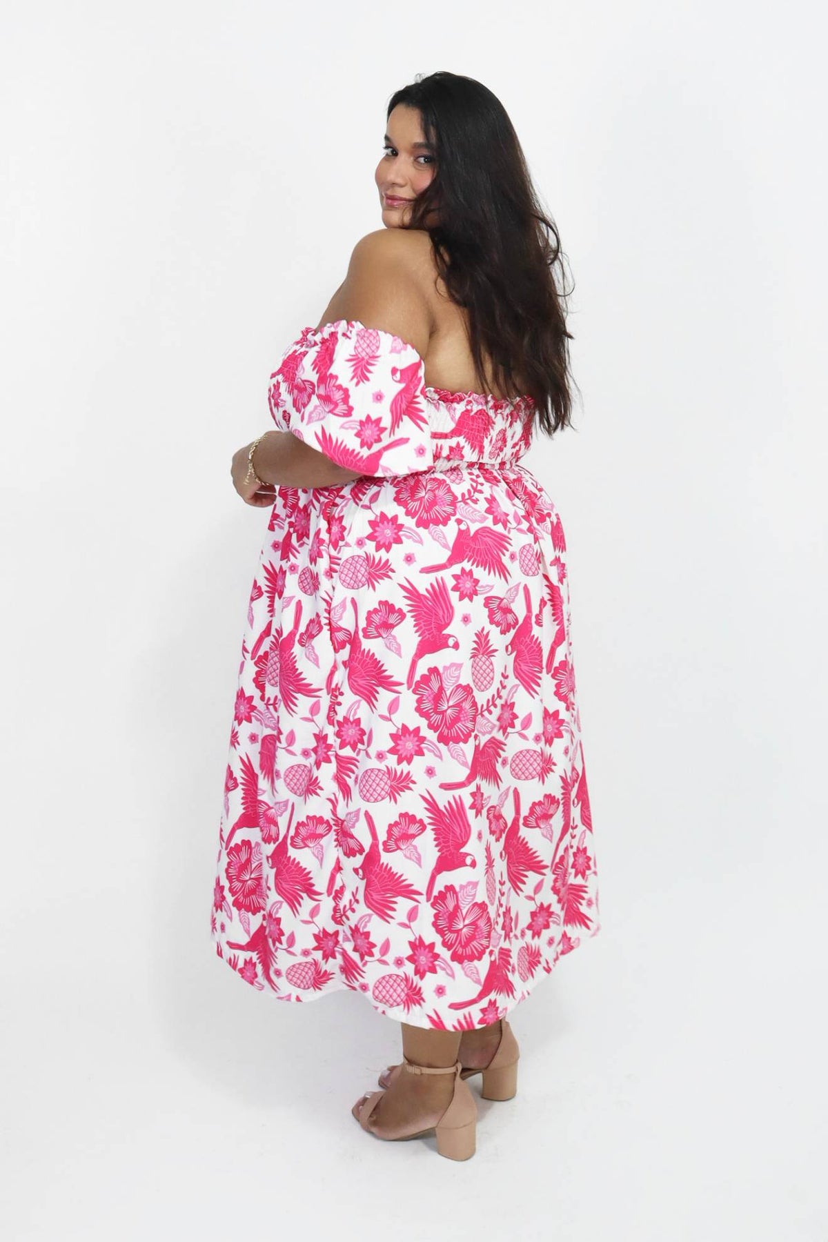 Vestido Midi Ombro a Ombro com Mangas Diana